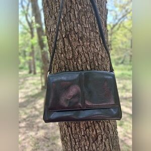 Elegant Black Leather Shoulder Bag